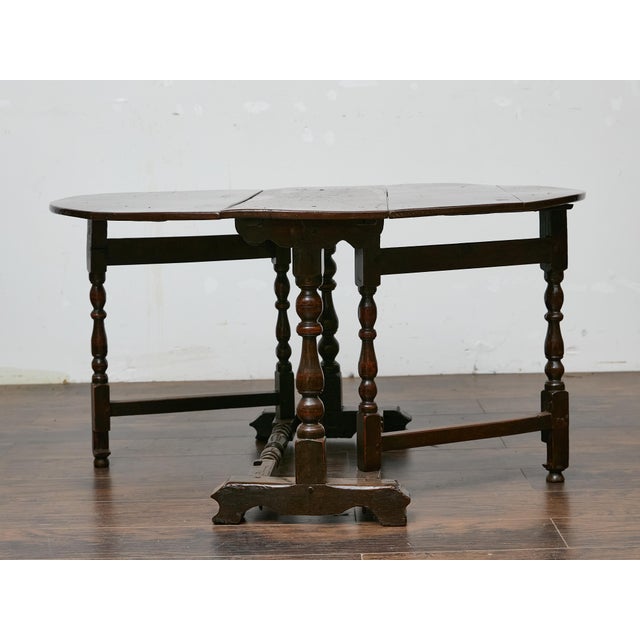 English Oval Oak Gateleg Table with Turned Legs, England, 19th Century For Sale - Image 3 of 12