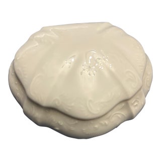 Beautiful Vintage Limoges France Scalloped Trinket Lidded For Sale