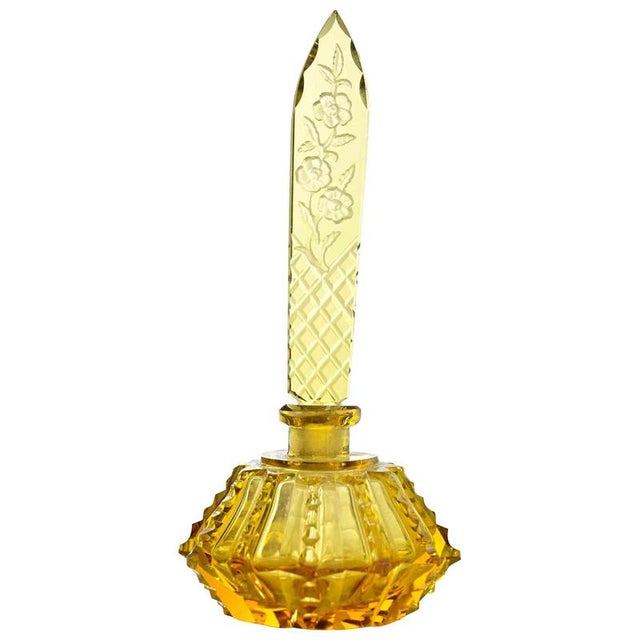 1930s Vintage Art Deco Bohemian Crystal Perfume Bottle, Czech, 1930s For Sale - Image 5 of 5