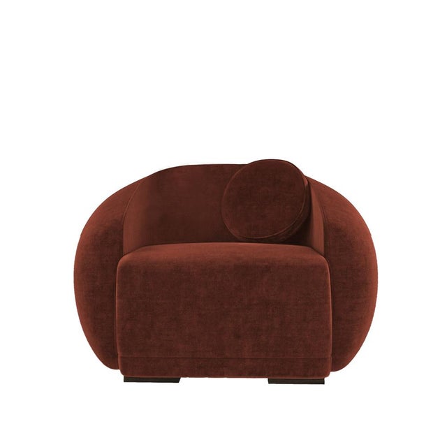 Peggy Armchair by Ottiu, in New conditions. Designed from 2000 Signed by Maker