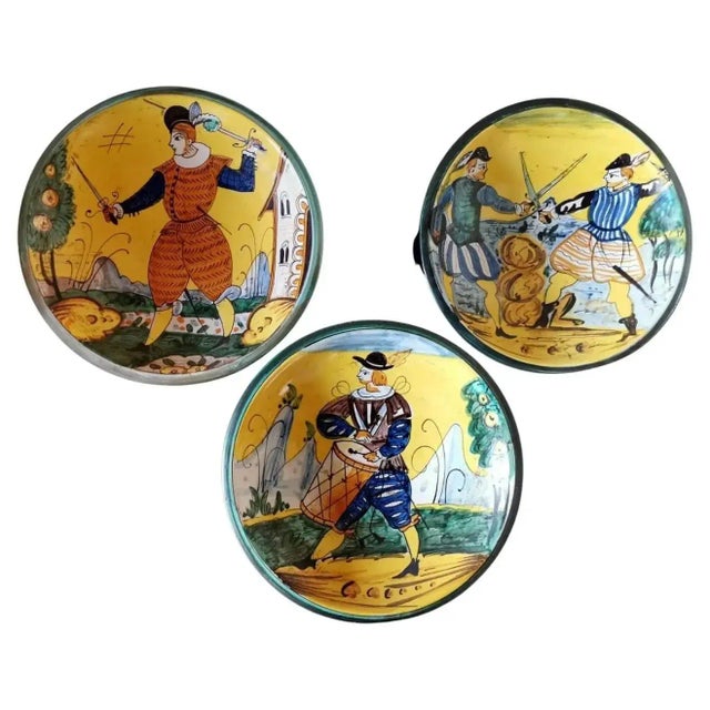 Deruta Italian Ceramic Hand Painted Wall Plates - Set of 3 For Sale - Image 13 of 13