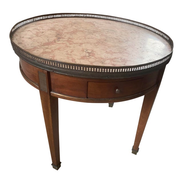 Round Stone Tor Bouillotte Table For Sale