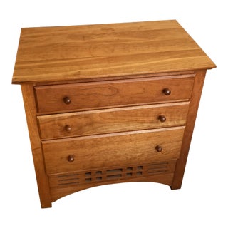 Vintage Harden Solid Cherry Three-Drawer Chest For Sale