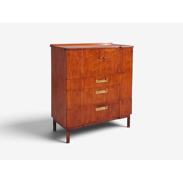 John Widdicomb, American Modern, Gentleman's Chest, Walnut, Brass, Usa, 1960s For Sale In New York - Image 6 of 14