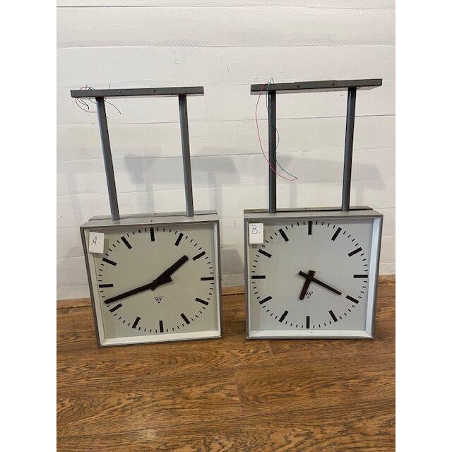 1920s Vintage Double Sided Square Trainstation Clocks from Pragotron For Sale - Image 5 of 7