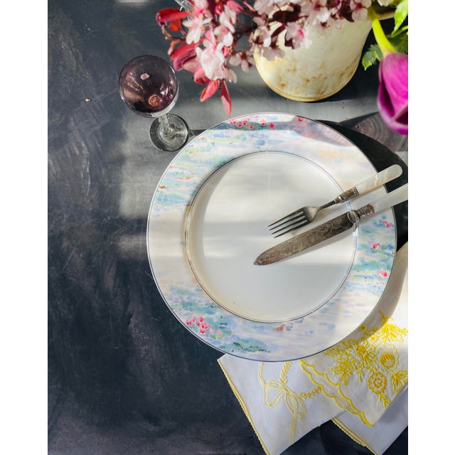 Lovely Mikasa platter, round in shape and measuring 12 1/8 inch and diameter, it is a nice size to serve small bites, or...