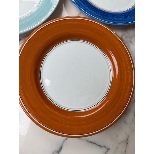 Set of 8 Italian Pascal Ravello Majolica Hand Painted Dinner Plates For Sale - Image 4 of 12