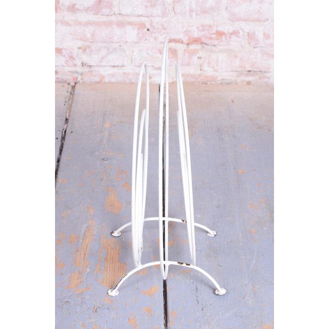 Mid-Century Modern Magazine Rack in Painted Metal, Czech, 1960s For Sale - Image 4 of 6