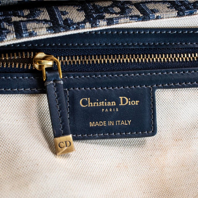 Christian Dior Oblique Saddle Navy Beige Canvas Shoulder Tote Bag For Sale - Image 9 of 11