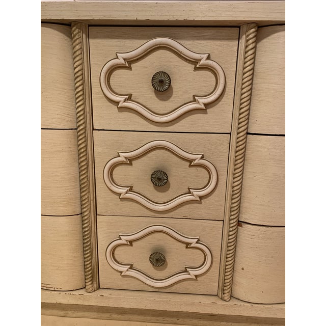 Vintage 1960's Hollywood Regency Serpentine Dresser Bedroom Set For Sale - Image 9 of 13