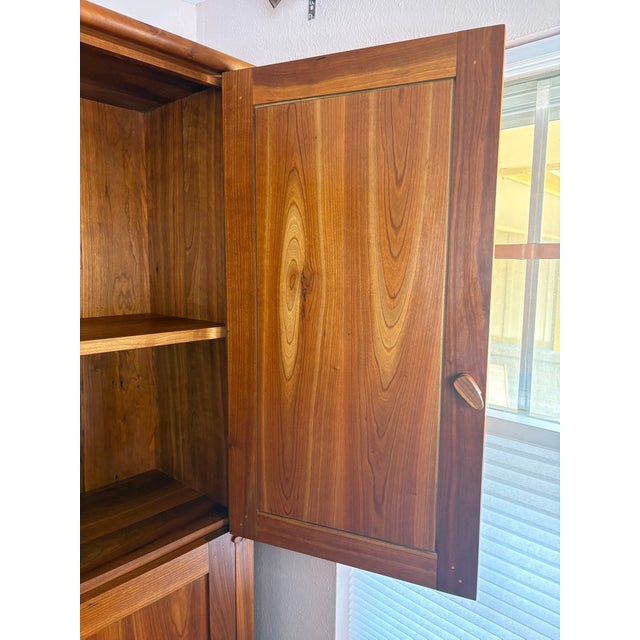 1980s Vintage 1980 Thos Moser Shaker Cherry Cupboard Desk For Sale - Image 5 of 15