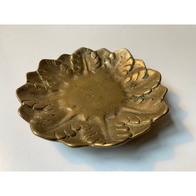 Vintage Art Deco Leaf Dish in Bronze, 1940s For Sale - Image 3 of 7