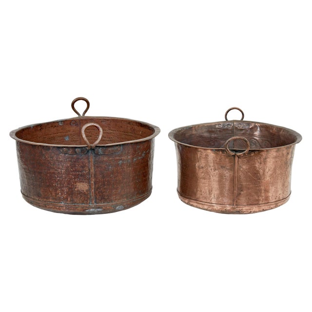 Height 13'' inches / 33 cm Diameter 25.75 inches / 65 cm Height to handle 17'' Smaller Height 12 1/2'' Height to handle...