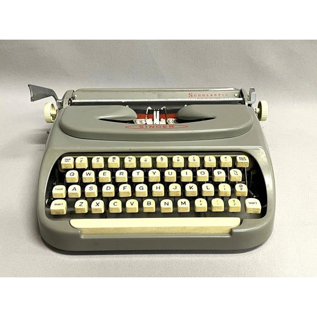 Singer Scholastic Model T-4 Typewriter For Sale - Image 9 of 12