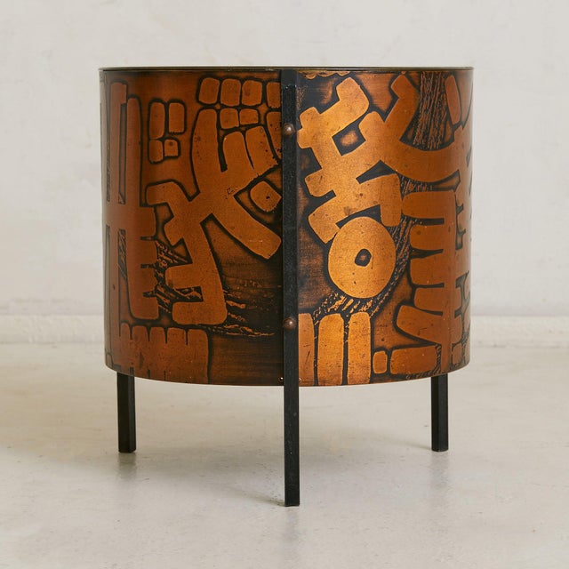 Victor Cerrato Italian Etched Copper Planter No. 01 Attributed to Victor Cerrato, 1960s For Sale - Image 4 of 6