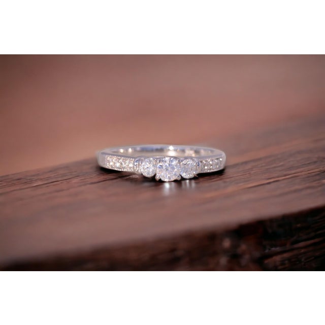 Contemporary The Gateshead: Contemporary Past Present Future Natural Diamond Ring in White Gold For Sale - Image 3 of 11