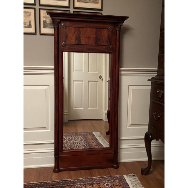Elegant Mahogany Federal Mirror, sourced from an Antique shop in Geneva IL, in the early 2000's. Bookmatched crotch...