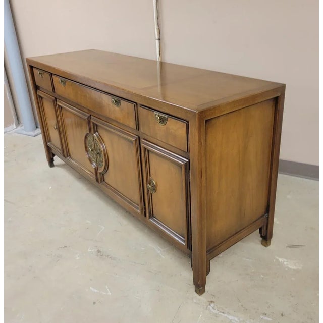 Century Furniture Mid Century Asian Inspired Hollywood Regency Credenza by Century Furniture For Sale - Image 4 of 10