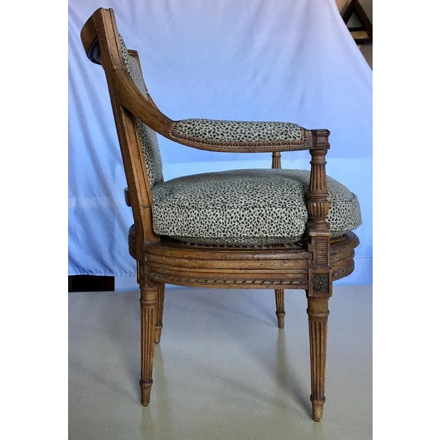 French Late 19th Century French Louis XV Style Carved Wood Accent Armchair For Sale - Image 3 of 13