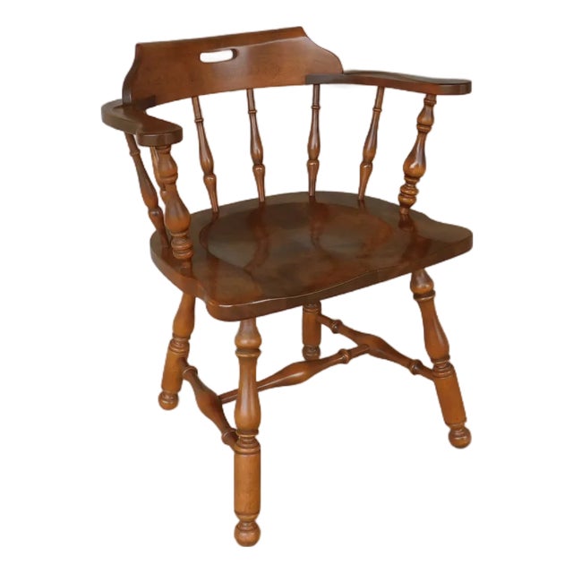 Ethan Allen Heirloom Nutmeg Captain Windsor Arm Chair 10-6531 For Sale