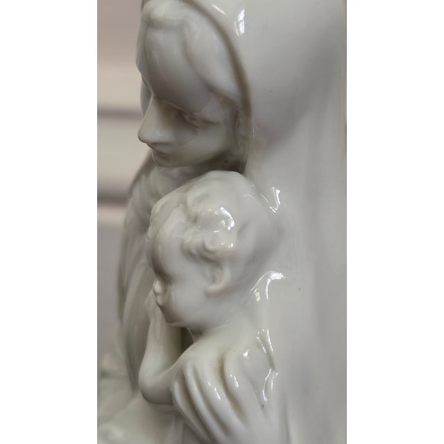 Mid-20th-Century Metzler & Ortloff German Porcelain Madonna and Child Figurine For Sale In New York - Image 6 of 18