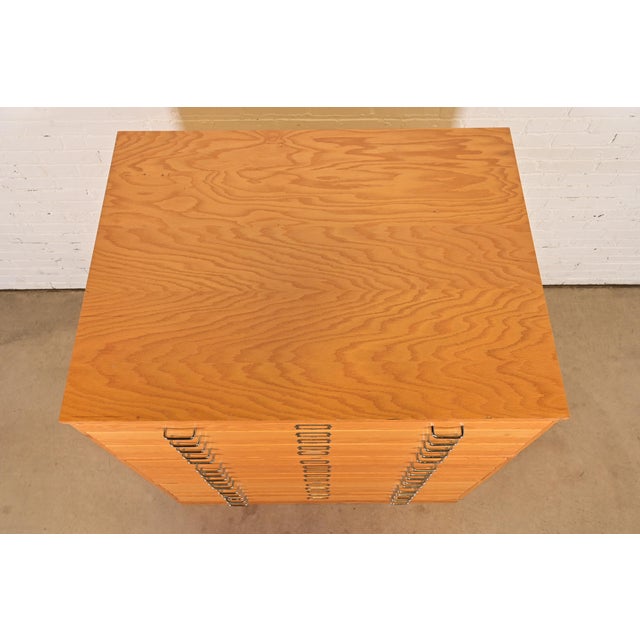 Mid-Century Modern Oak 15-Drawer Architect's Blueprint Flat File Cabinet For Sale - Image 10 of 13