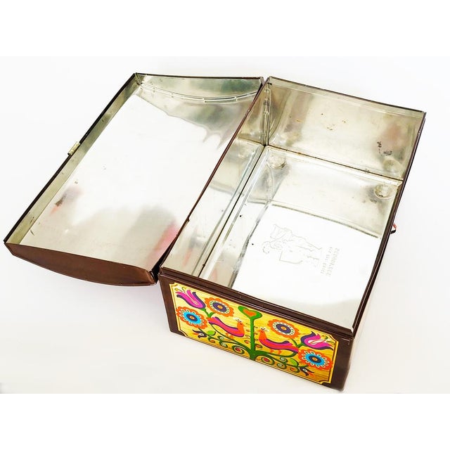 Large Mid-Century Modern Tin Gingerbread Box, Nuremberg, 1950s For Sale - Image 4 of 9