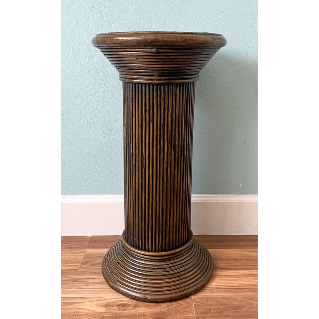 1970s 1970's Gabriella Crespi Style Pencil Reed Rattan Pedestal Plant Stand / Display Column – Coastal / Organic Modern / Boho Chic For Sale - Image 5 of 10