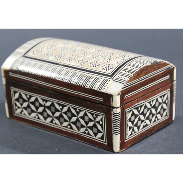1950s Middle Eastern Moorish Handcrafted Mosaic Decorative Box For Sale - Image 5 of 11