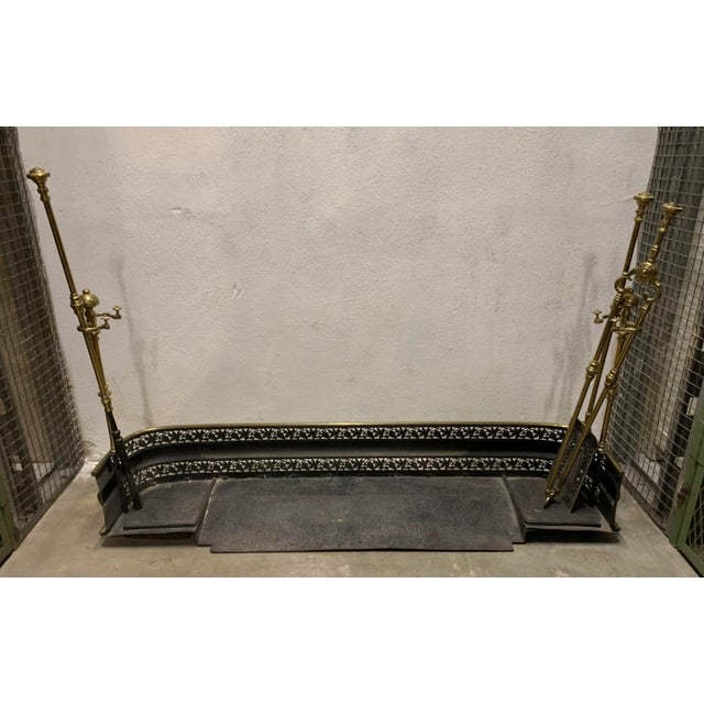 Vintage Art Nouveau Brass Fireplace Set For Sale In Los Angeles - Image 6 of 13