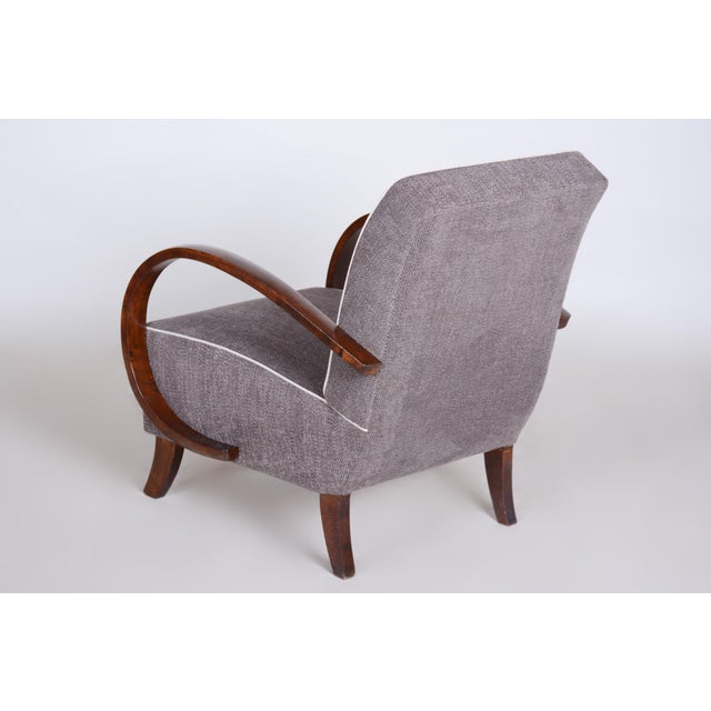 Czech Art Deco Beech Armchair attributed to J. Halabala for Up Zavody, 1930s For Sale - Image 6 of 11