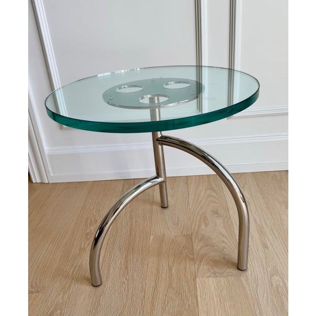 Postmodern Iconic 1980s Stanley Friedman for Brueton "Spyder" Tripod Drinks / Side Table – Polished Stainless Steel For Sale - Image 3 of 7