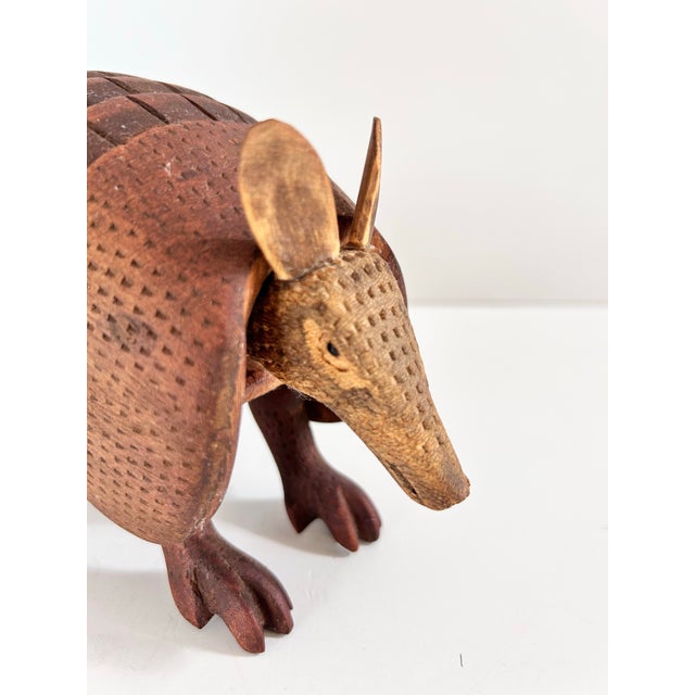 Vintage Hand-Carved Wooden Armadillo Sculpture – Signed Folk Art Figure 1991 – Articulated Accordion Body For Sale - Image 9 of 12