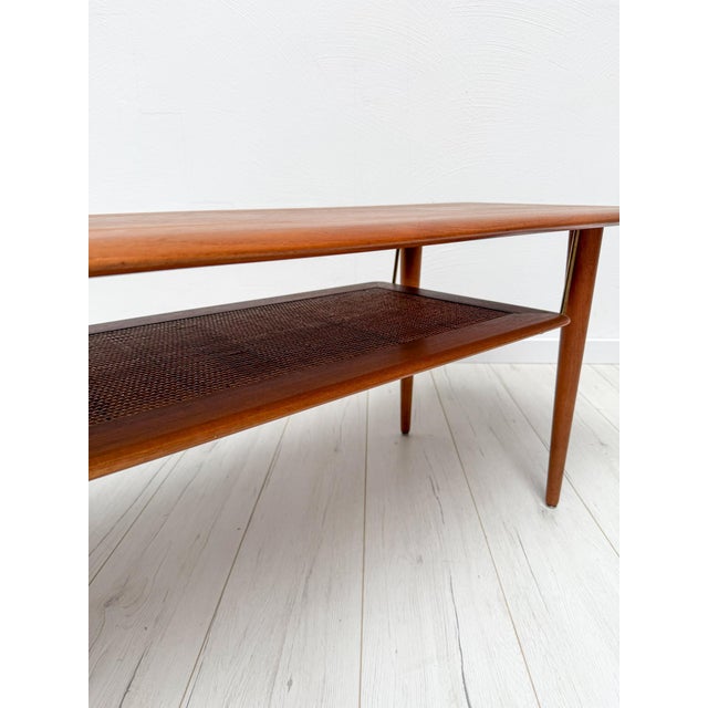 Wood Danish Coffee Table FD 516 in Teak by Peter Hvidt & Orla Mølgaard-Nielsen for France & Daverkosen, 1960s For Sale - Image 7 of 9