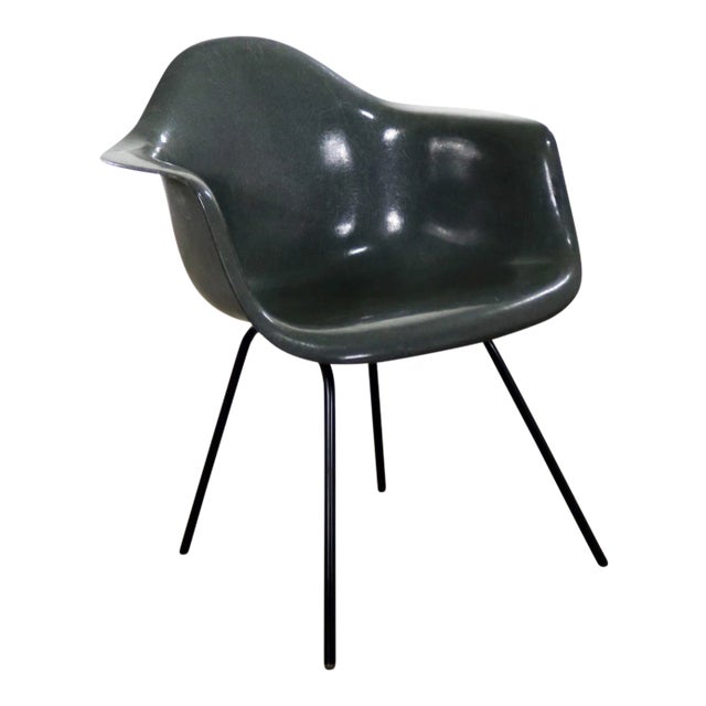 Mid Century Modern Elephant Hide Gray Eames Herman Miller Molded Fiberglass Dax Arm Shell Chair H Base For Sale