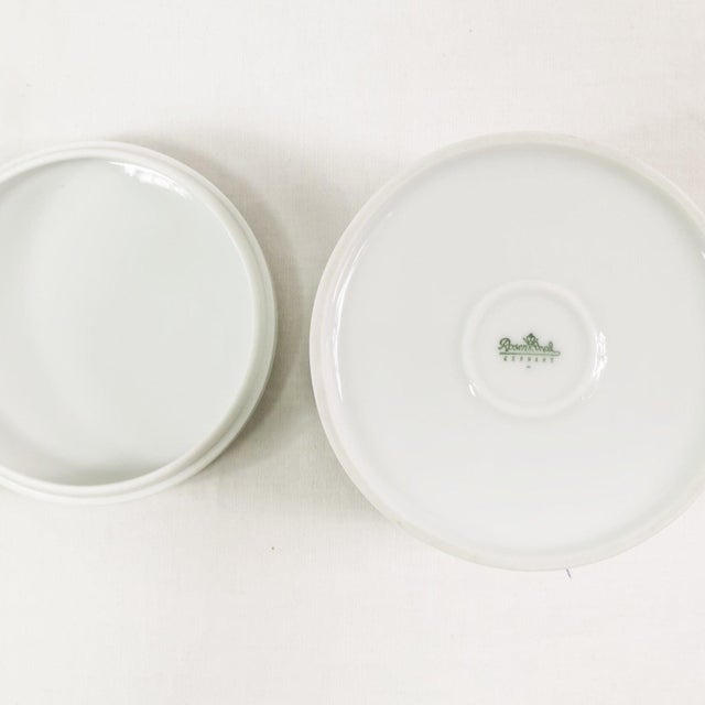 Porcelain Bonbonniere by C. Fischer for Rosenthal, Germany, 1960s For Sale - Image 6 of 10