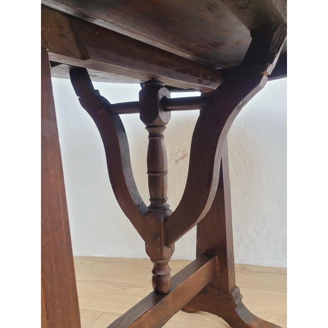 Antique French Vigneron Wine Tasting Table in Oak, 1850 For Sale - Image 10 of 18