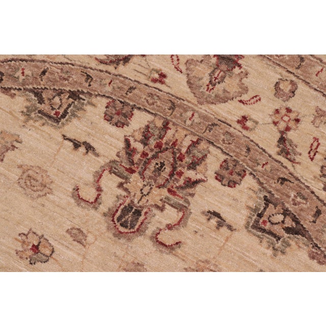 1990s Bohemian Ziegler Beige/Rust Wool Round Rug - 5'7'' X 5'8'' For Sale - Image 5 of 9