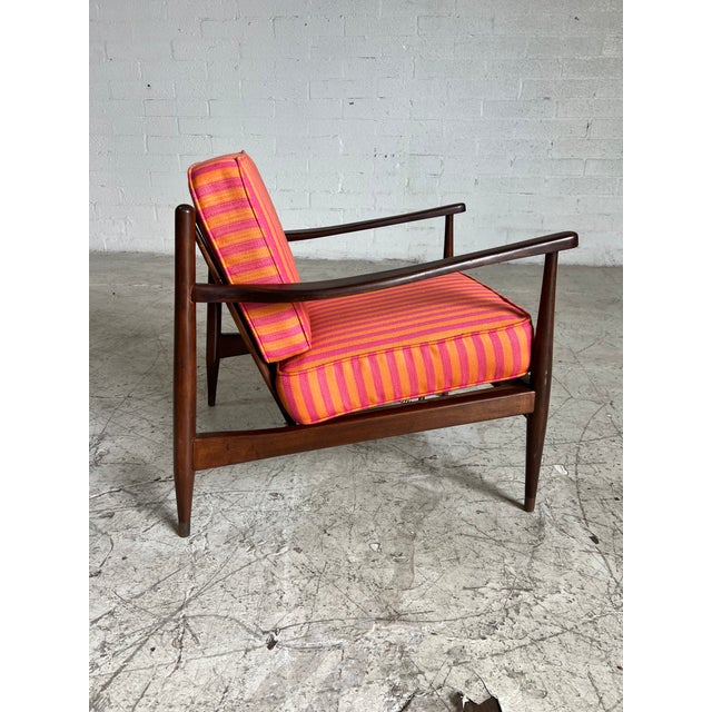 Mid Century Modern Walnut Lounge Chair in New Striped Fabric For Sale - Image 4 of 6
