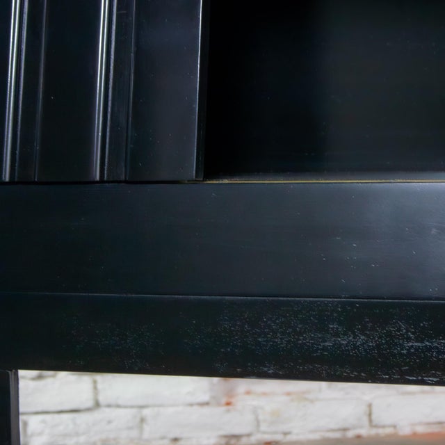 Mid-20th Century MCM King Size Bookcase Headboard by Sligh Furniture Cross Country Line With Black Painted Frame For Sale - Image 17 of 18