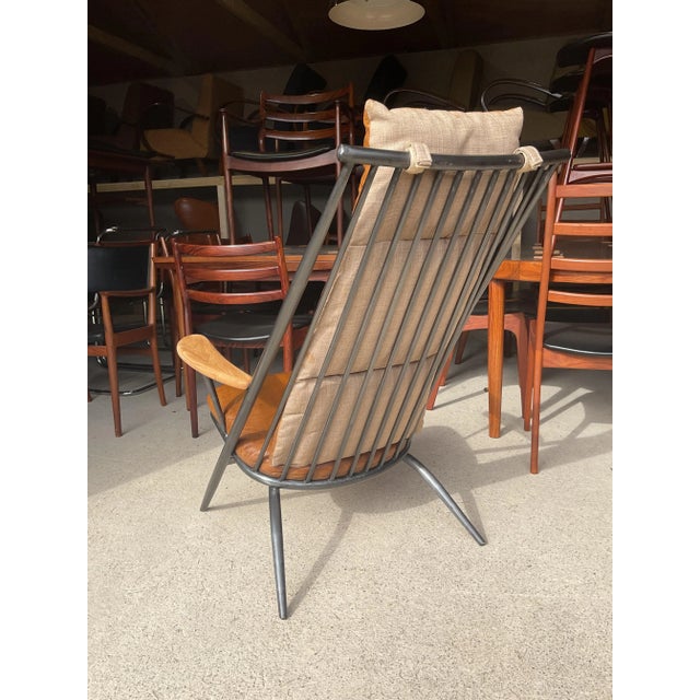Tan Vintage Lounge Chair in Tan Leather For Sale - Image 8 of 11