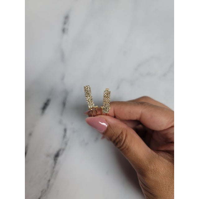 Contemporary One Carat Three Row Diamond Latchback Earrings, 2 Pieces For Sale - Image 3 of 4