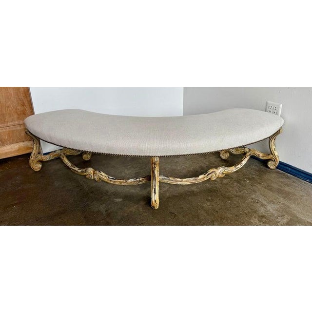 Italian Louis XV Style Painted and Gilt Curved Bench, 19th Century An elegant Italian Louis XV style curved bench with...