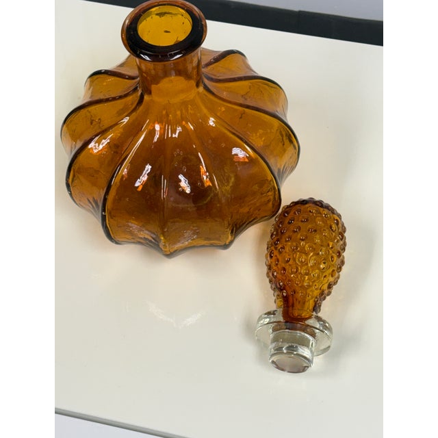 Diamond Star Amber Ribbed Glass Decanter, Vintage For Sale In San Francisco - Image 6 of 12