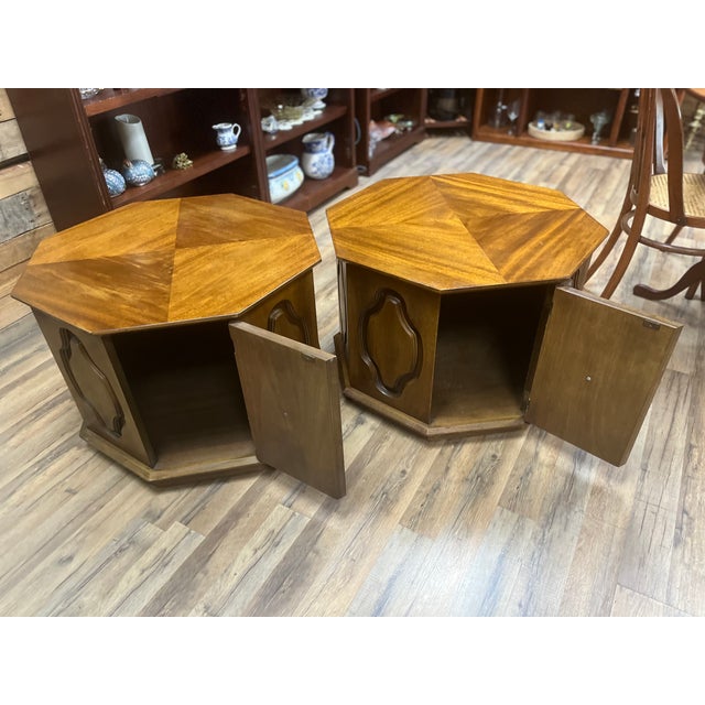 1960s Pair of Vintage/Mid-Century Mahogany Octagonal End Tables For Sale - Image 4 of 11