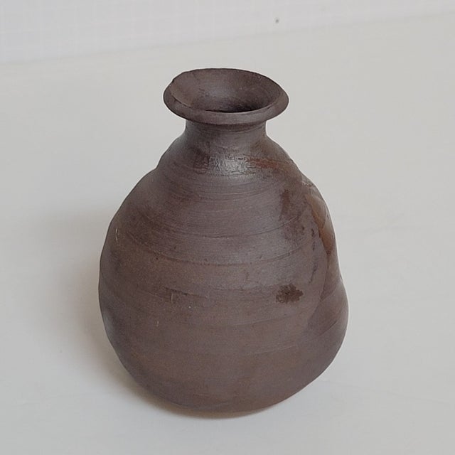 1960s Signed Japanese Bizen Style Studio Pottery Bud Vase, Wabi Sabi Minimalist Vessel, Mid-20th Century For Sale - Image 5 of 7