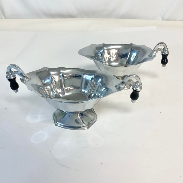1950s 1950s Vintage Art Deco Hollywood Regency Chrome & Bakelite Creamer and Sugar - 2 Piece Set For Sale - Image 5 of 9