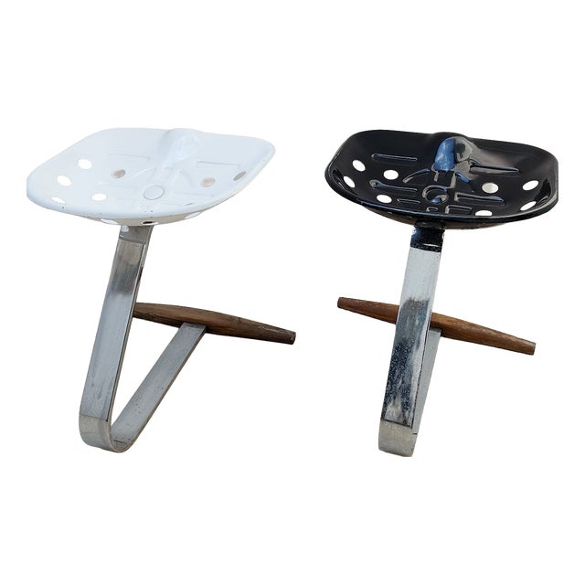 Vintage Mezzadro Stools by Fratelli Castiglioni for Zanotta, 1960s, Set of 2 For Sale