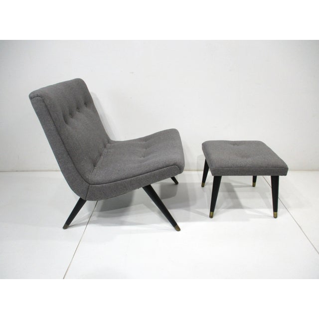 Mid-Century Modern Lounge Chair and Ottoman in the Style of Milo Baughman For Sale - Image 3 of 10