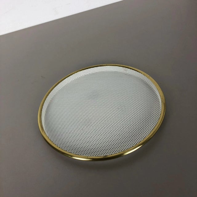 French Rigituelle Metal Tray in the style of Mathieu Mategot, 1960s For Sale - Image 10 of 16